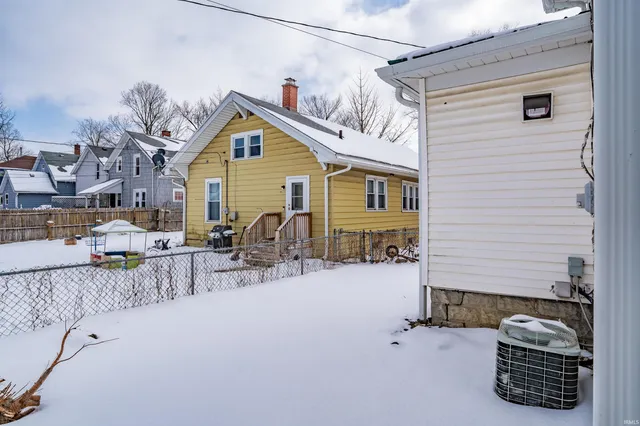 $1,500 | 1812 St Marys Avenue, Fort Wayne, IN 46808
