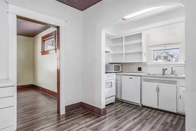 $1,500 | 1812 St Marys Avenue, Fort Wayne, IN 46808