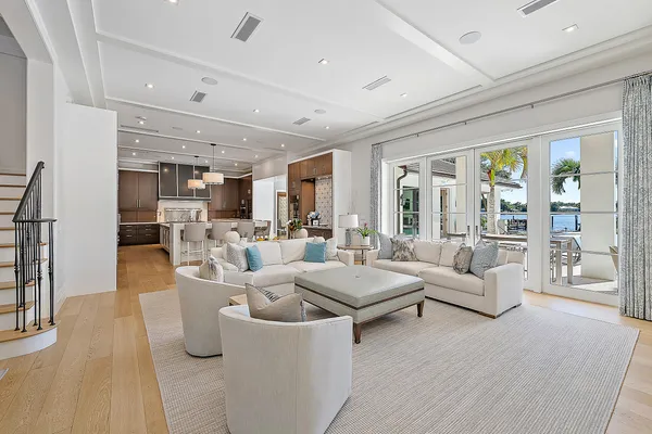 $12,750,000 | 19651 North Riverside Drive, Jupiter, FL 33469