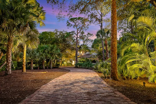 $12,750,000 | 19651 North Riverside Drive, Jupiter, FL 33469
