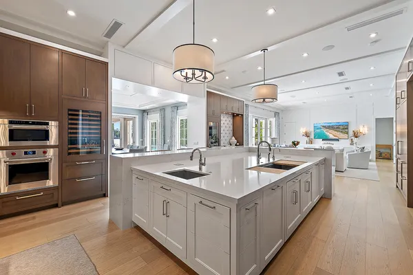 $12,750,000 | 19651 North Riverside Drive, Jupiter, FL 33469