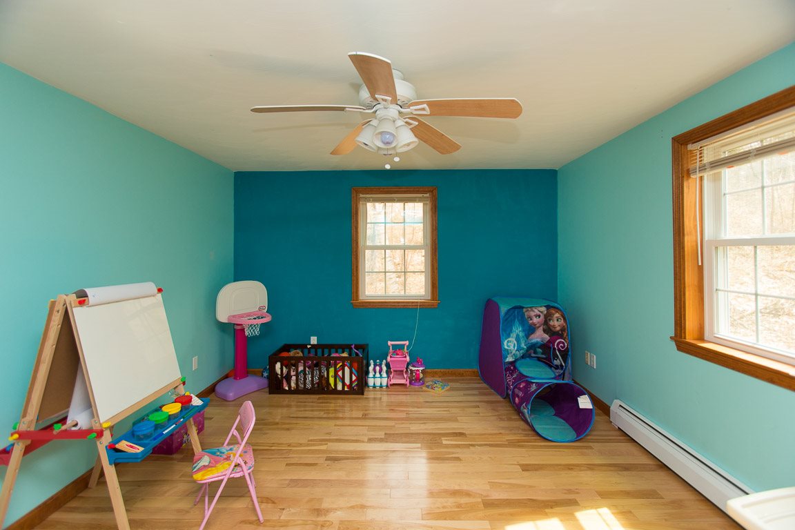 14 Beechwood Road Hudson, NH 03051 - Photo 13 of 32