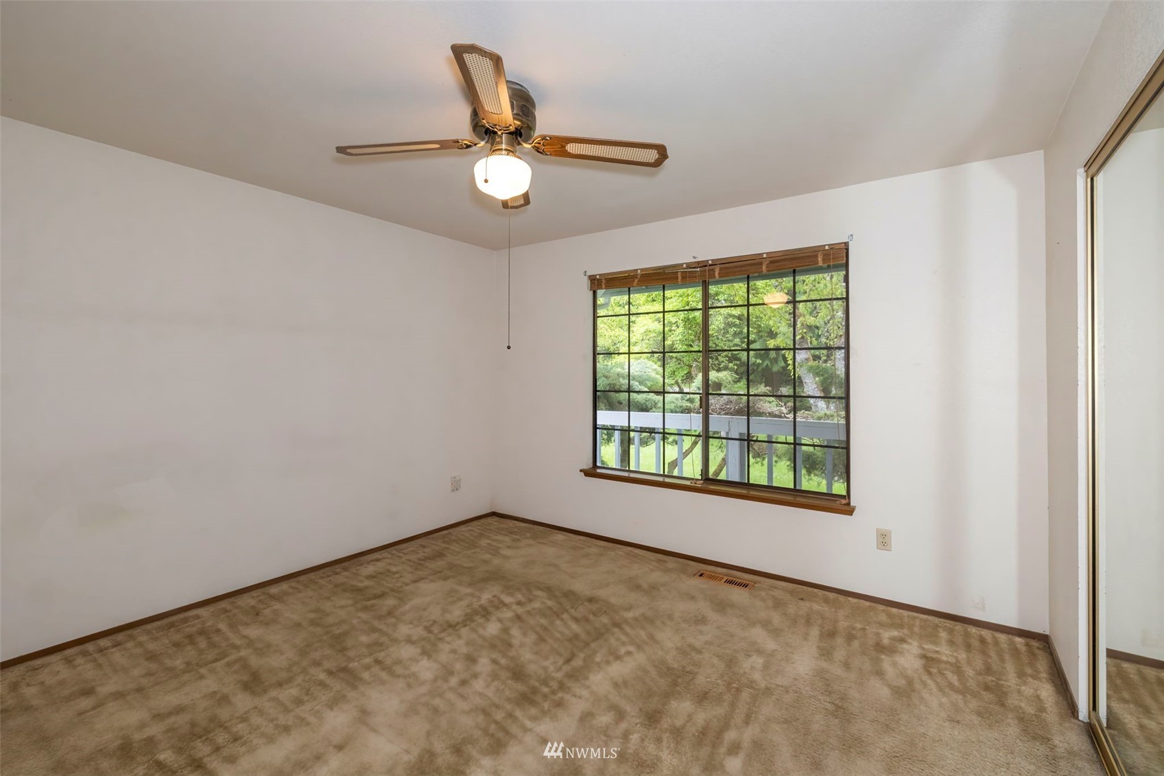 4705 Banner Road Southeast Port Orchard, WA 98366 - Photo 15 of 37 Gallery Image 15