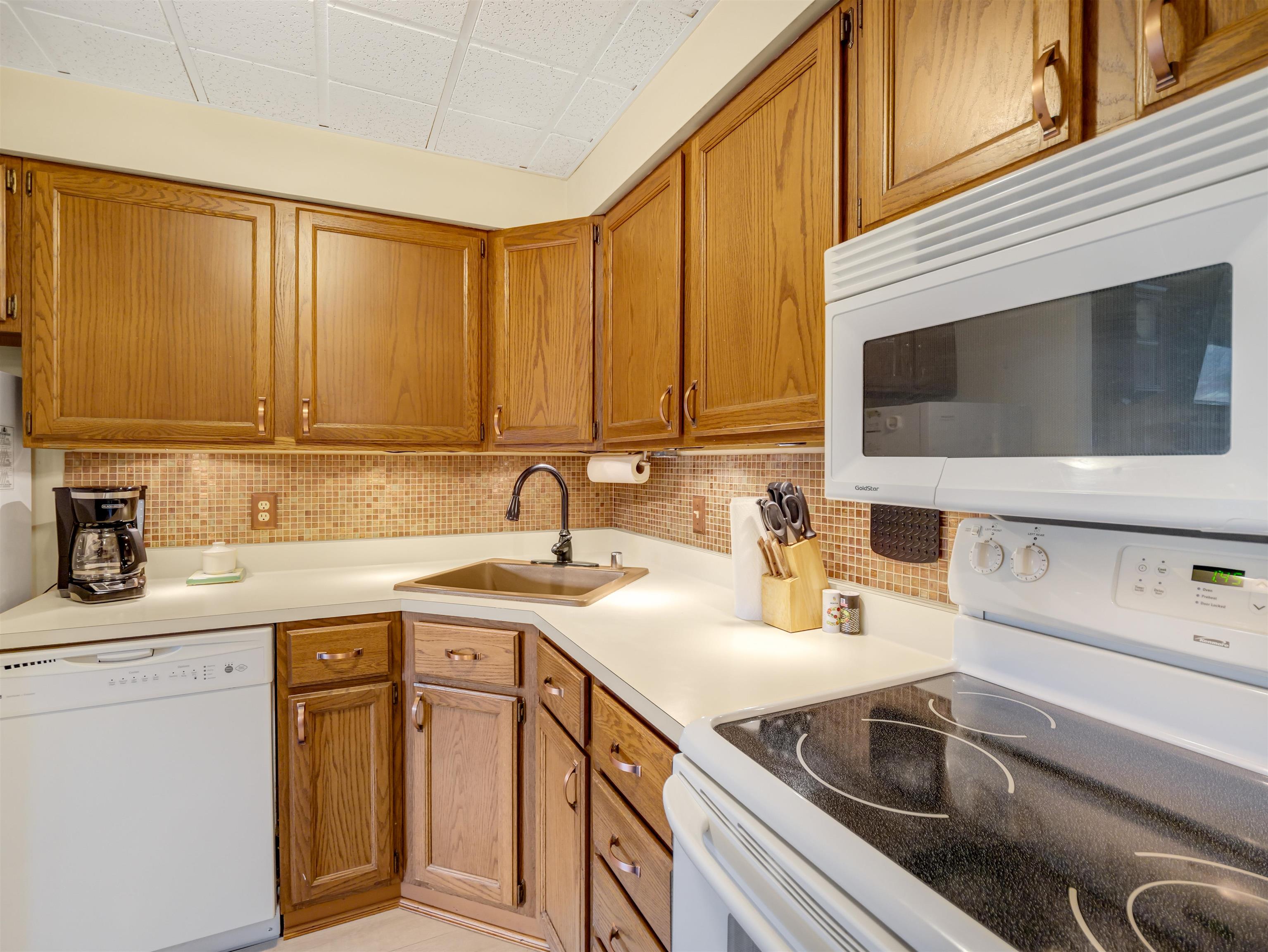 135 East Mountain Road, Unit 1F3 Killington, VT 05751 - Photo 12 of 44