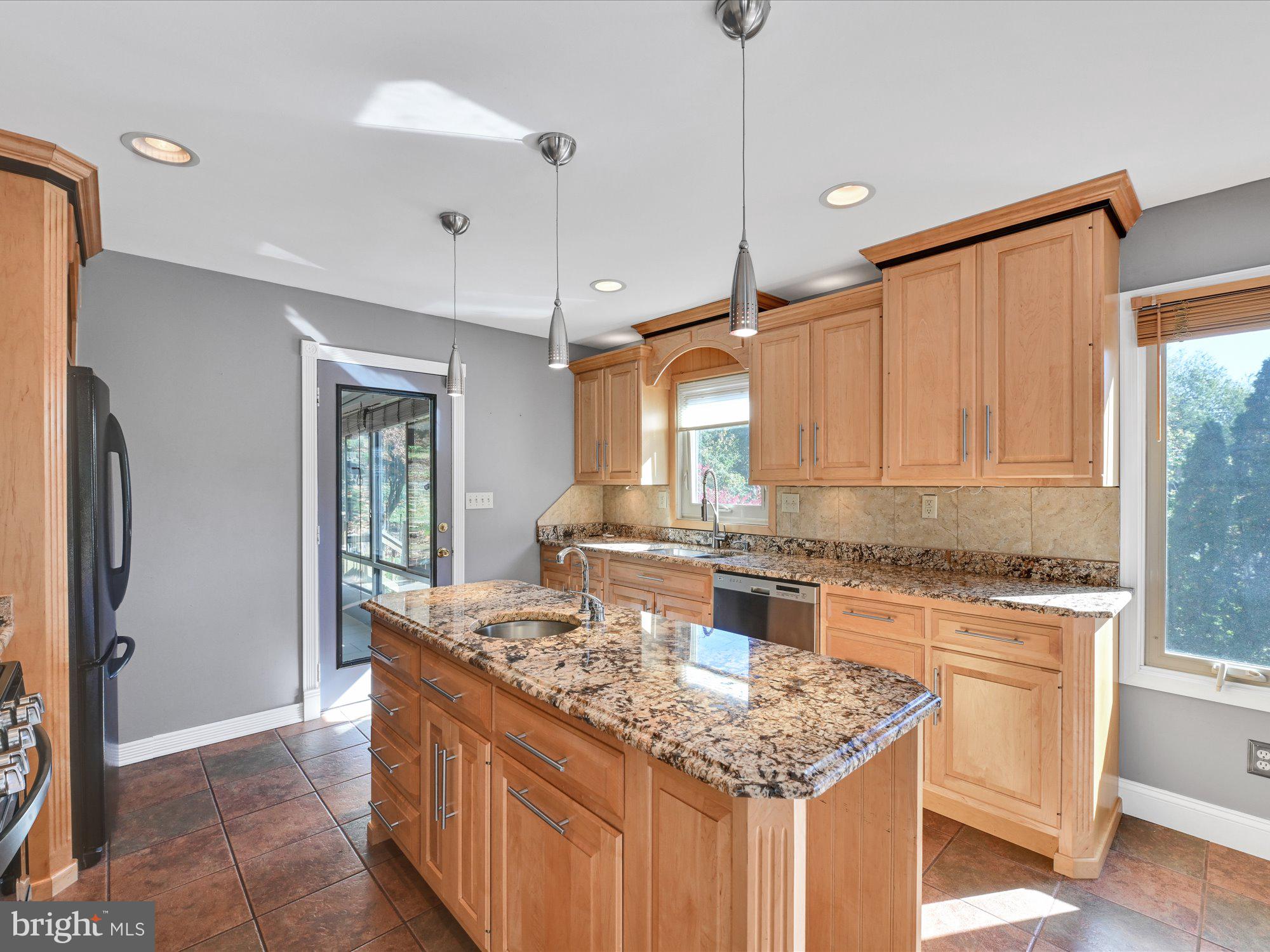 219 School House Road Lancaster, PA 17603 - Photo 12 of 29 Gallery Image 12