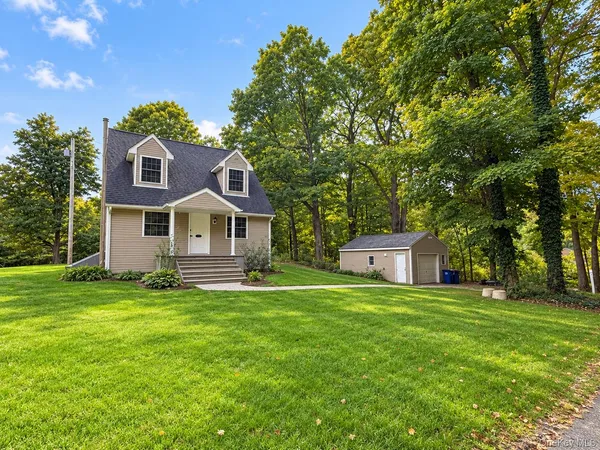 $2,400 | 1015 Cold Spring Road, Clinton Corners, NY 12514