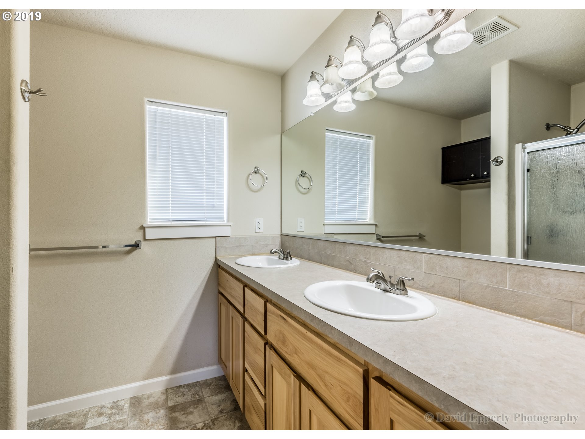 58674 Noble Road St. Helens, OR 97051 - Photo 12 of 14 Bathroom, Attached