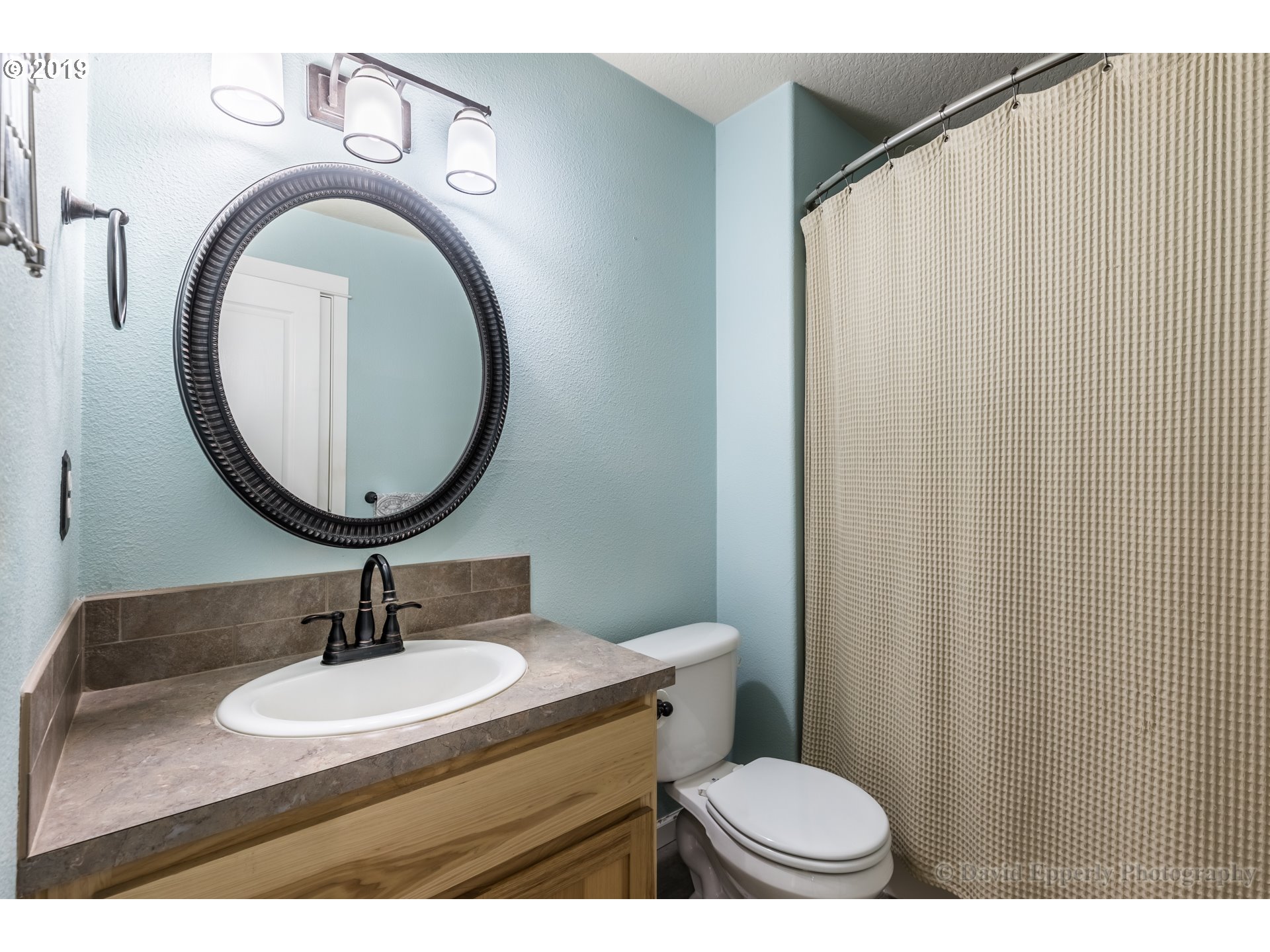 58674 Noble Road St. Helens, OR 97051 - Photo 10 of 14 Bathroom