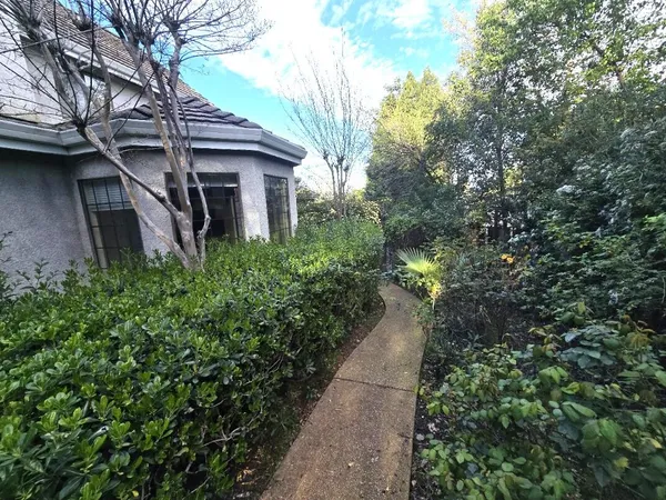 $774,900 | 531 Aurora Place, Redding, CA 96001