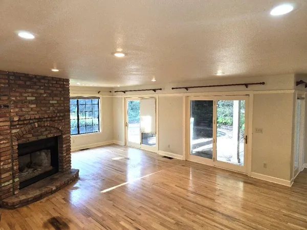 $774,900 | 531 Aurora Place, Redding, CA 96001