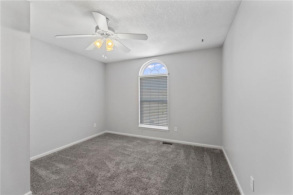 1509 Saddle Brook Road Raymore, MO 64083 - Photo 23 of 43