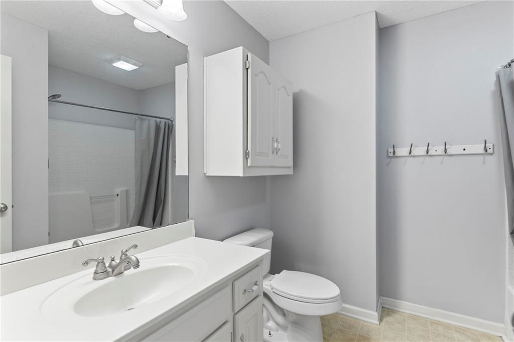 1509 Saddle Brook Road Raymore, MO 64083 - Photo 25 of 43