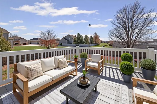 $384,900 | 1509 Saddle Brook Road, Raymore, MO 64083