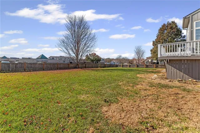 $384,900 | 1509 Saddle Brook Road, Raymore, MO 64083