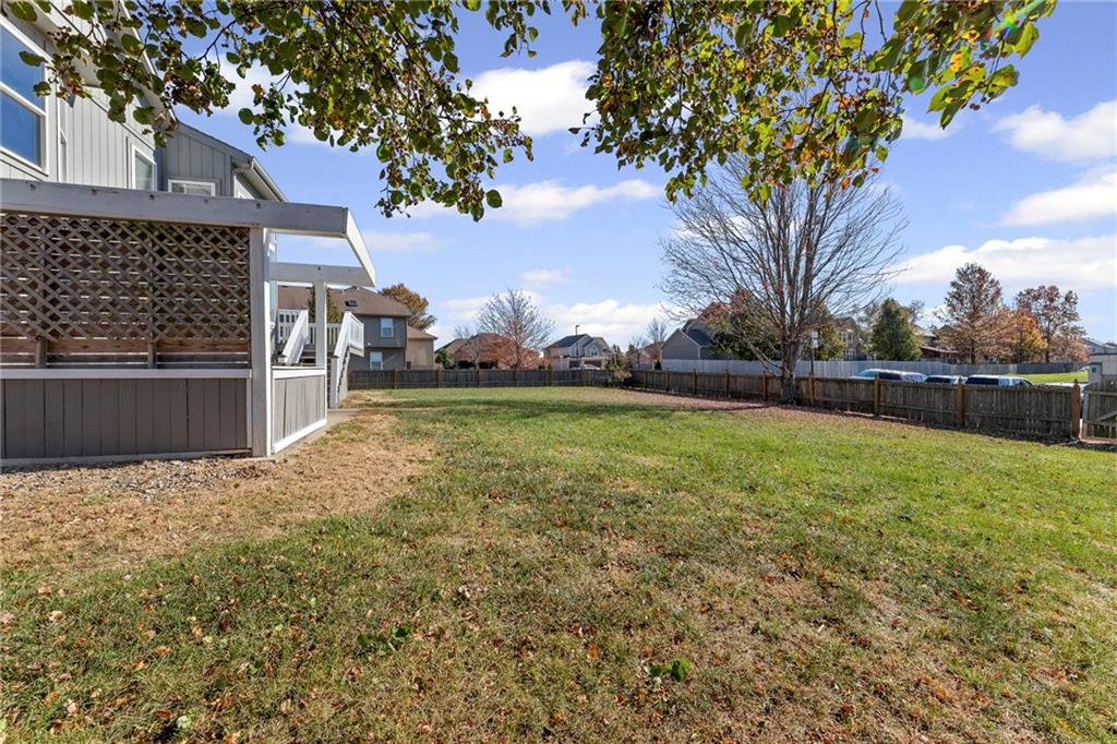 1509 Saddle Brook Road Raymore, MO 64083 - Photo 40 of 43