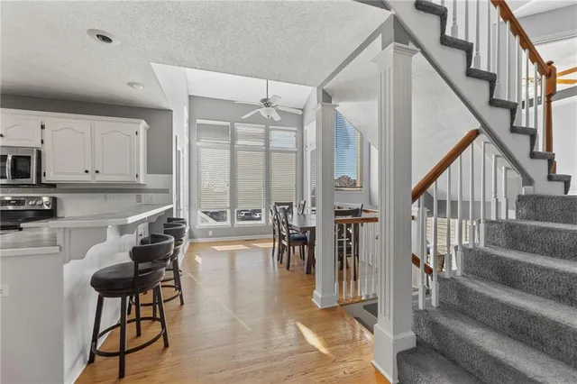 $384,900 | 1509 Saddle Brook Road, Raymore, MO 64083