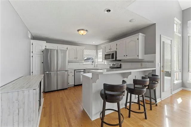 $384,900 | 1509 Saddle Brook Road, Raymore, MO 64083