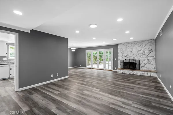 $4,995 | 65 Pinewood Avenue, Oak Park, CA 91377