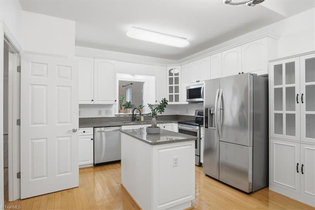 3896 Waterview Road High Point, NC 27265 - Photo 6 of 49 Gallery Image 6
