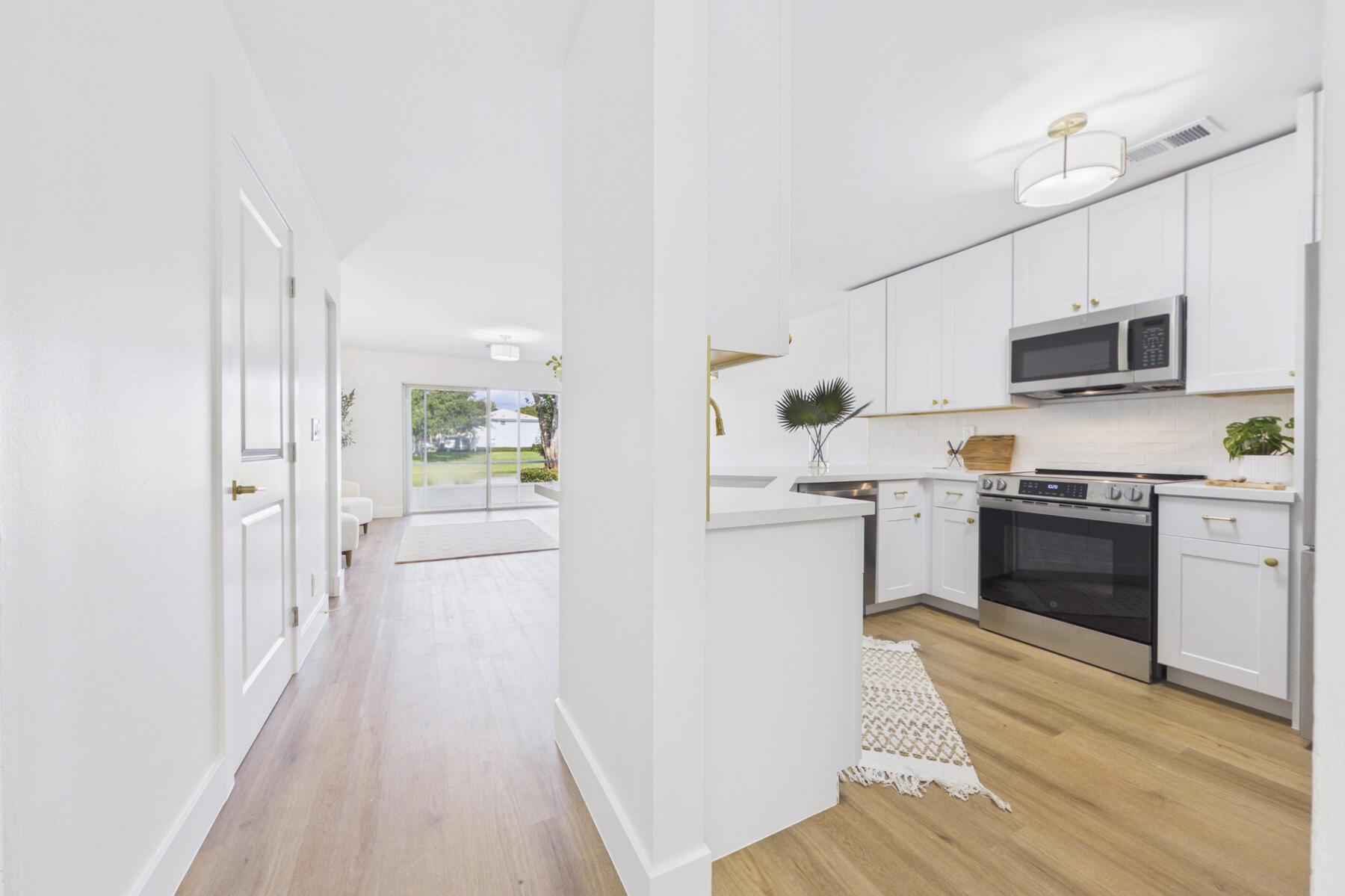 262 Timberwalk Trail Jupiter, FL 33458 - Photo 2 of 29 Kitchen