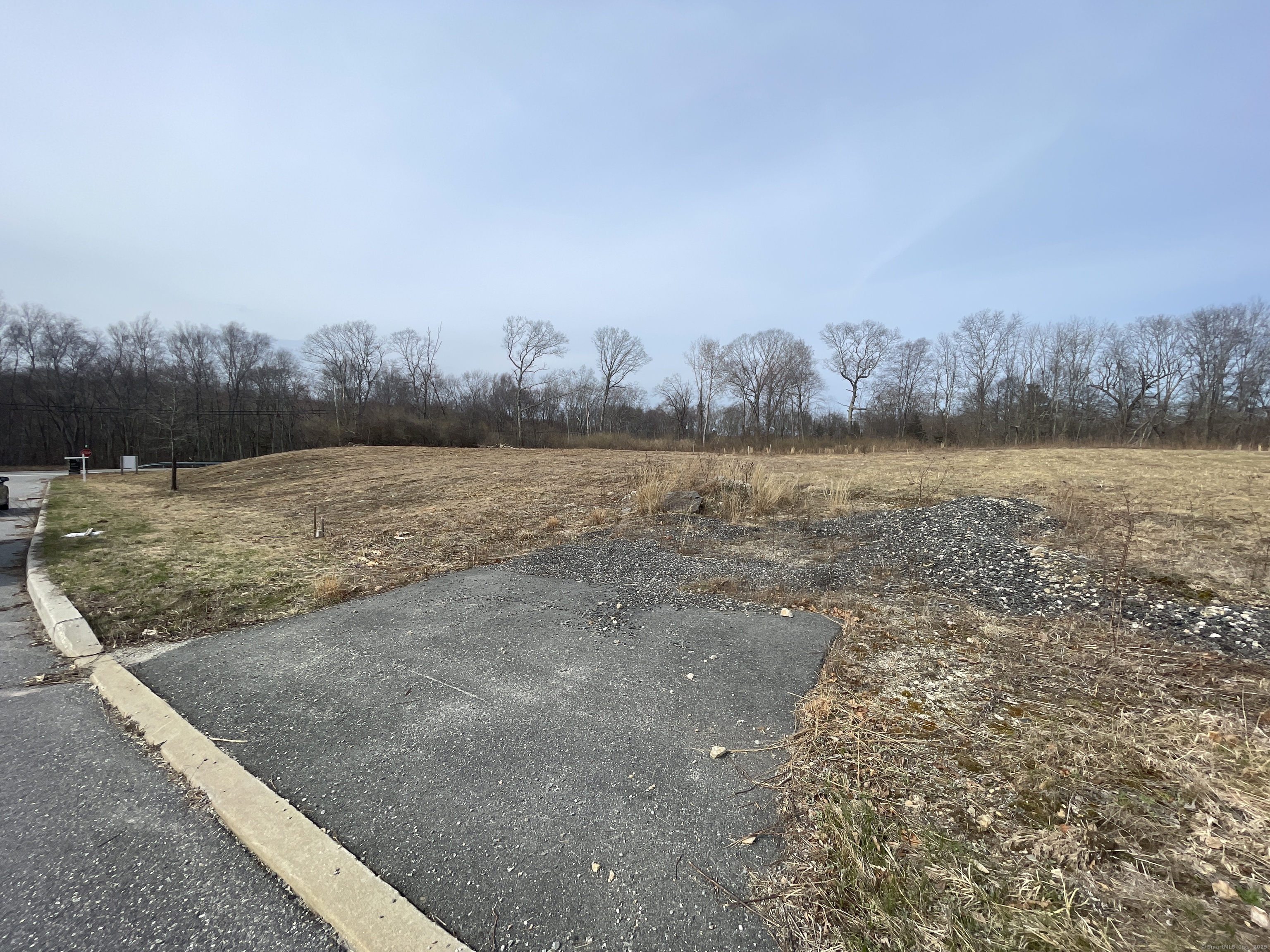 8 Harvest Road Lisbon, CT 06351 - Photo 2 of 5 a view of an ocean beach