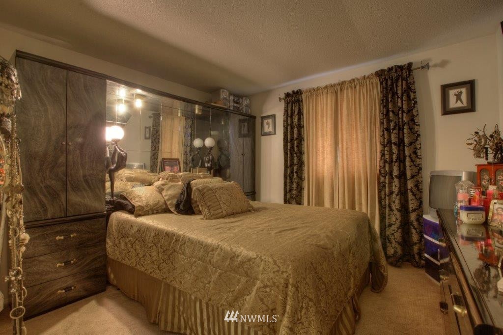 12309 Southeast 167th Street Renton, WA 98058 - Photo 8 of 16