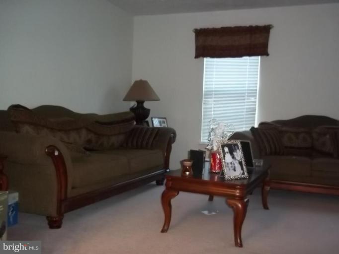 9072 Manorwood Road Laurel, MD 20723 - Photo 3 of 20 Living Room