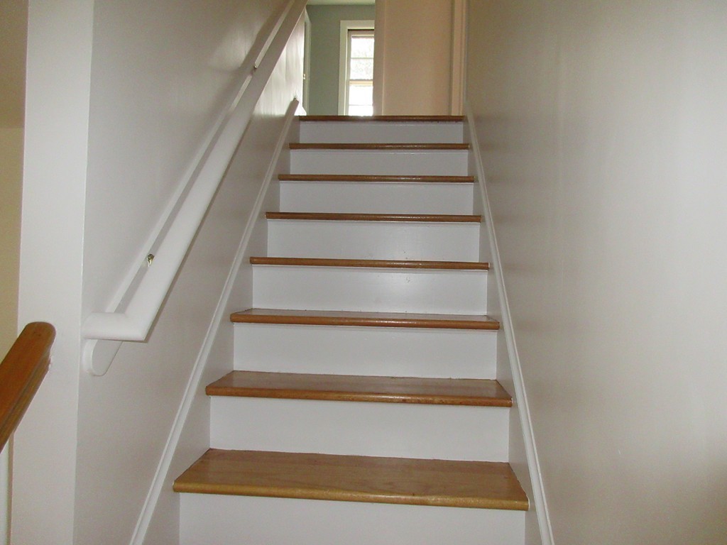 141 Hadley Street Springfield, MA 01118 - Photo 26 of 28