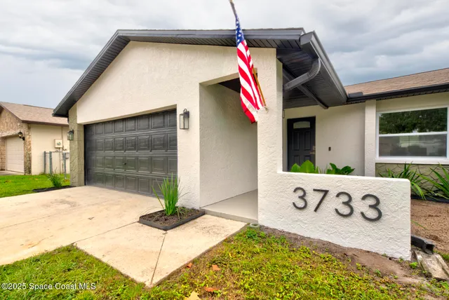 a view of outdoor space