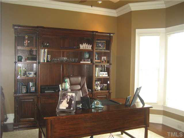 424 Chesterfield Road Raleigh, NC 27608 - Photo 4 of 16
