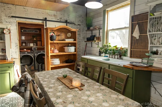 $205,000 | 10220 North Jefferson Road, Madison, IN 47250