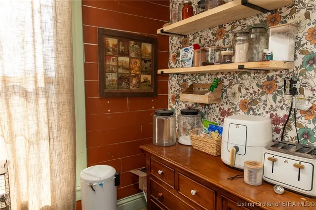 $205,000 | 10220 North Jefferson Road, Madison, IN 47250