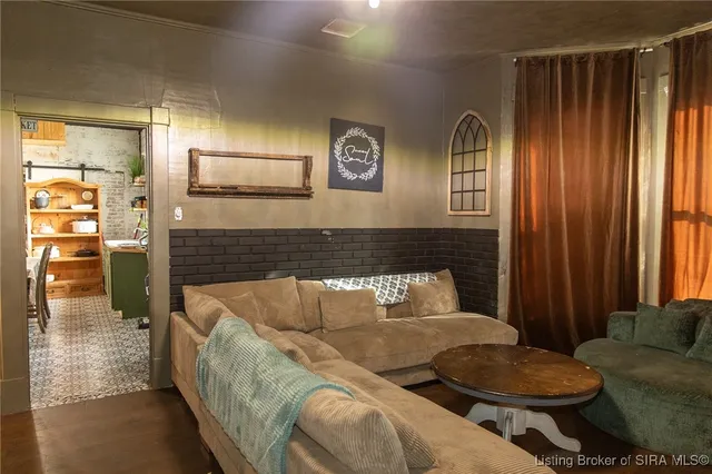 $205,000 | 10220 North Jefferson Road, Madison, IN 47250