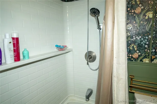 $205,000 | 10220 North Jefferson Road, Madison, IN 47250