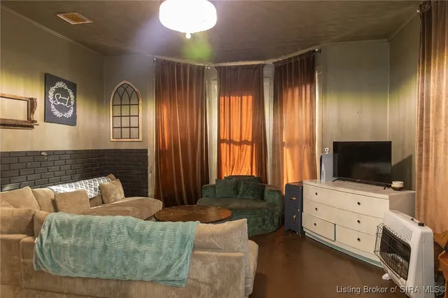 $205,000 | 10220 North Jefferson Road, Madison, IN 47250