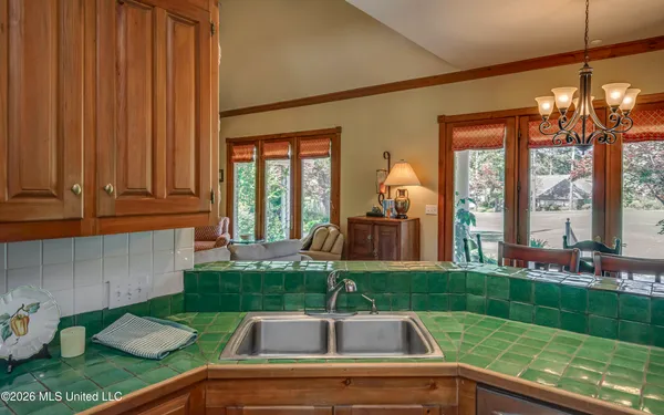 $450,000 | 106 Whisper Ridge Drive, Madison, MS 39110