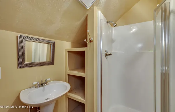 $450,000 | 106 Whisper Ridge Drive, Madison, MS 39110