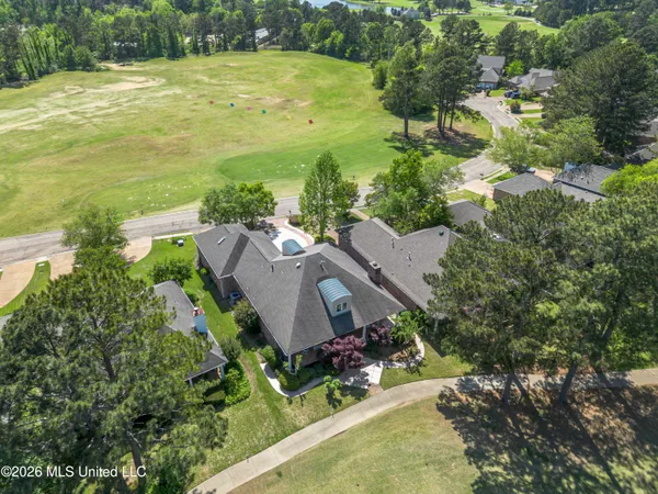 $450,000 | 106 Whisper Ridge Drive, Madison, MS 39110