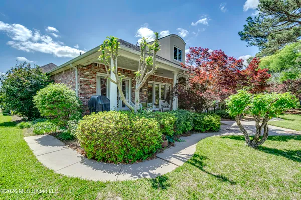 $450,000 | 106 Whisper Ridge Drive, Madison, MS 39110