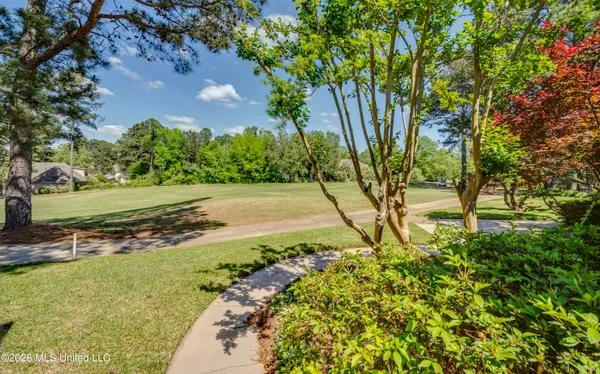 $450,000 | 106 Whisper Ridge Drive, Madison, MS 39110