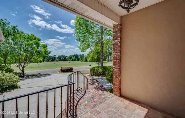$450,000 | 106 Whisper Ridge Drive, Madison, MS 39110