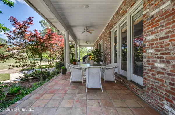$450,000 | 106 Whisper Ridge Drive, Madison, MS 39110