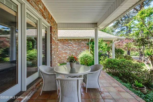 $450,000 | 106 Whisper Ridge Drive, Madison, MS 39110