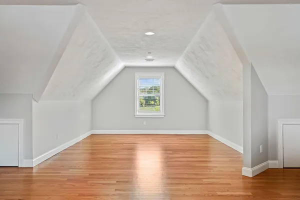 $1,295,000 | 39 Kibrel Court, Sandown, NH 03873