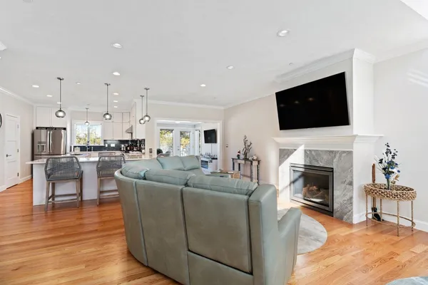 $1,295,000 | 39 Kibrel Court, Sandown, NH 03873