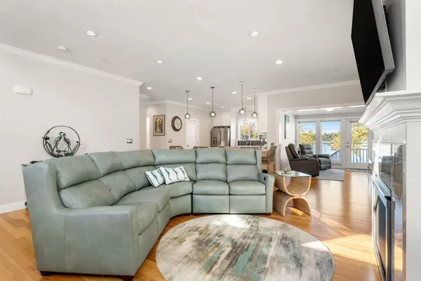 $1,295,000 | 39 Kibrel Court, Sandown, NH 03873