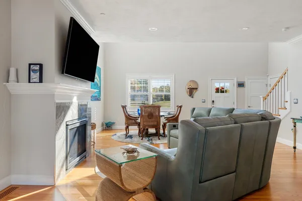 $1,295,000 | 39 Kibrel Court, Sandown, NH 03873