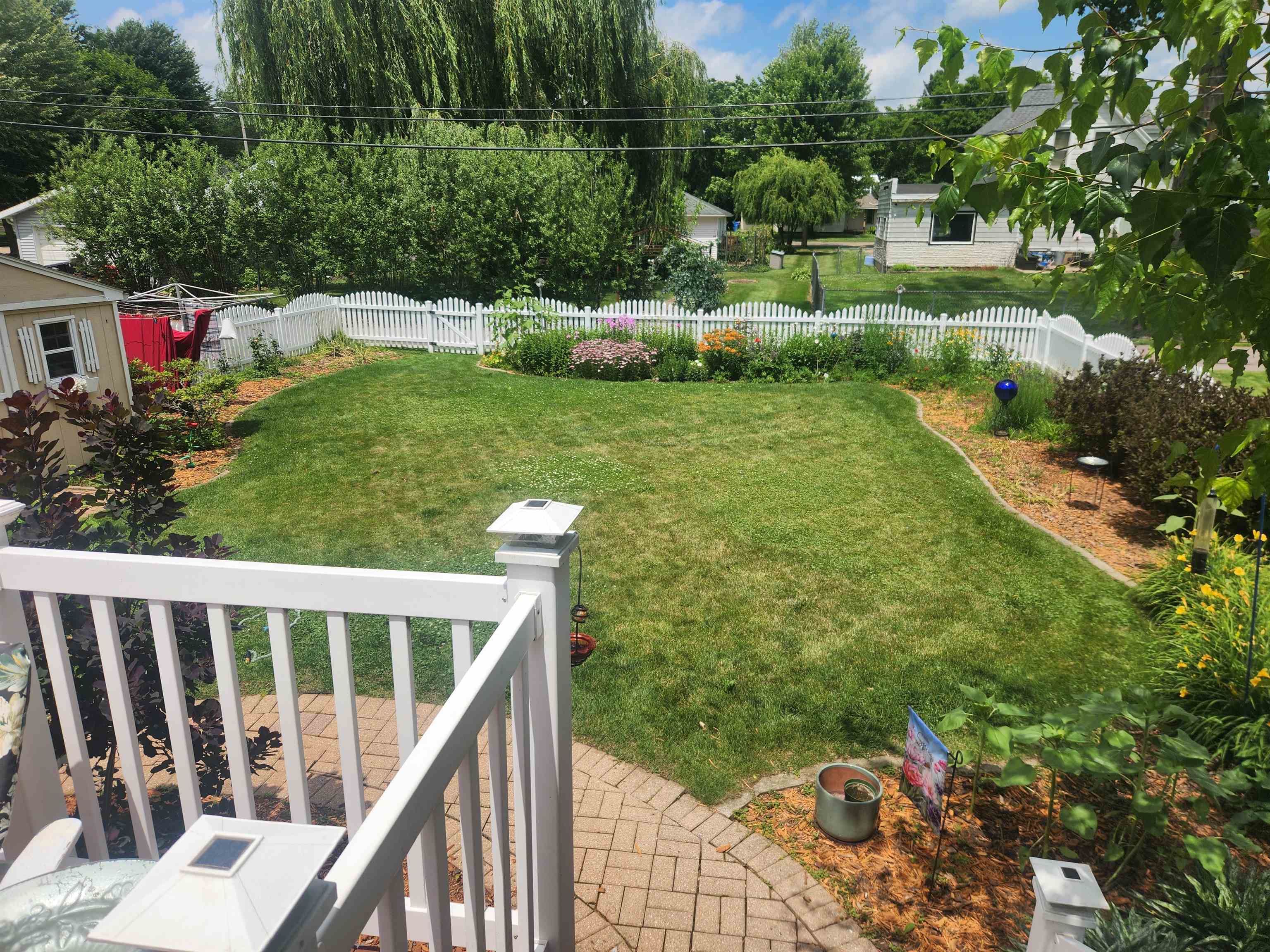 628 3rd Baraboo, WI 53913 - Photo 5 of 33