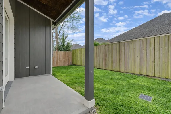 $3,000 | 4220 McKinley Street, Houston, TX 77051