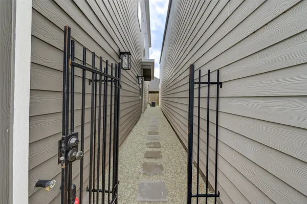 a view of a back yard of the house
